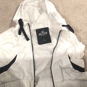 Hollister cropped windbreaker